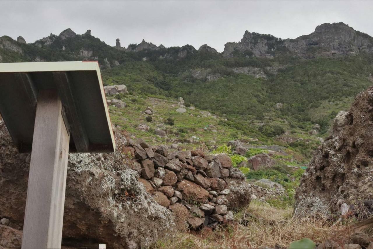 Oasis Atlantico: Rincon Secreto Al Pie De Los Senderos Azano Bagian luar foto