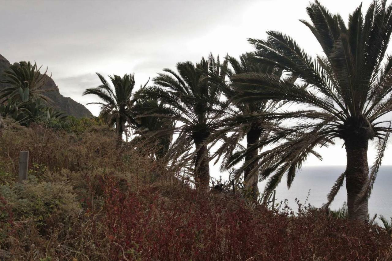 Oasis Atlantico: Rincon Secreto Al Pie De Los Senderos Azano Bagian luar foto